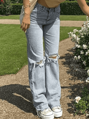 Light Wash Knee Ripped Jeans