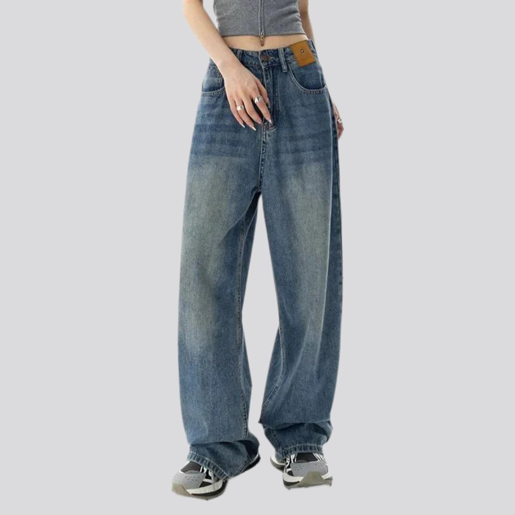 Whiskered baggy jeans for women