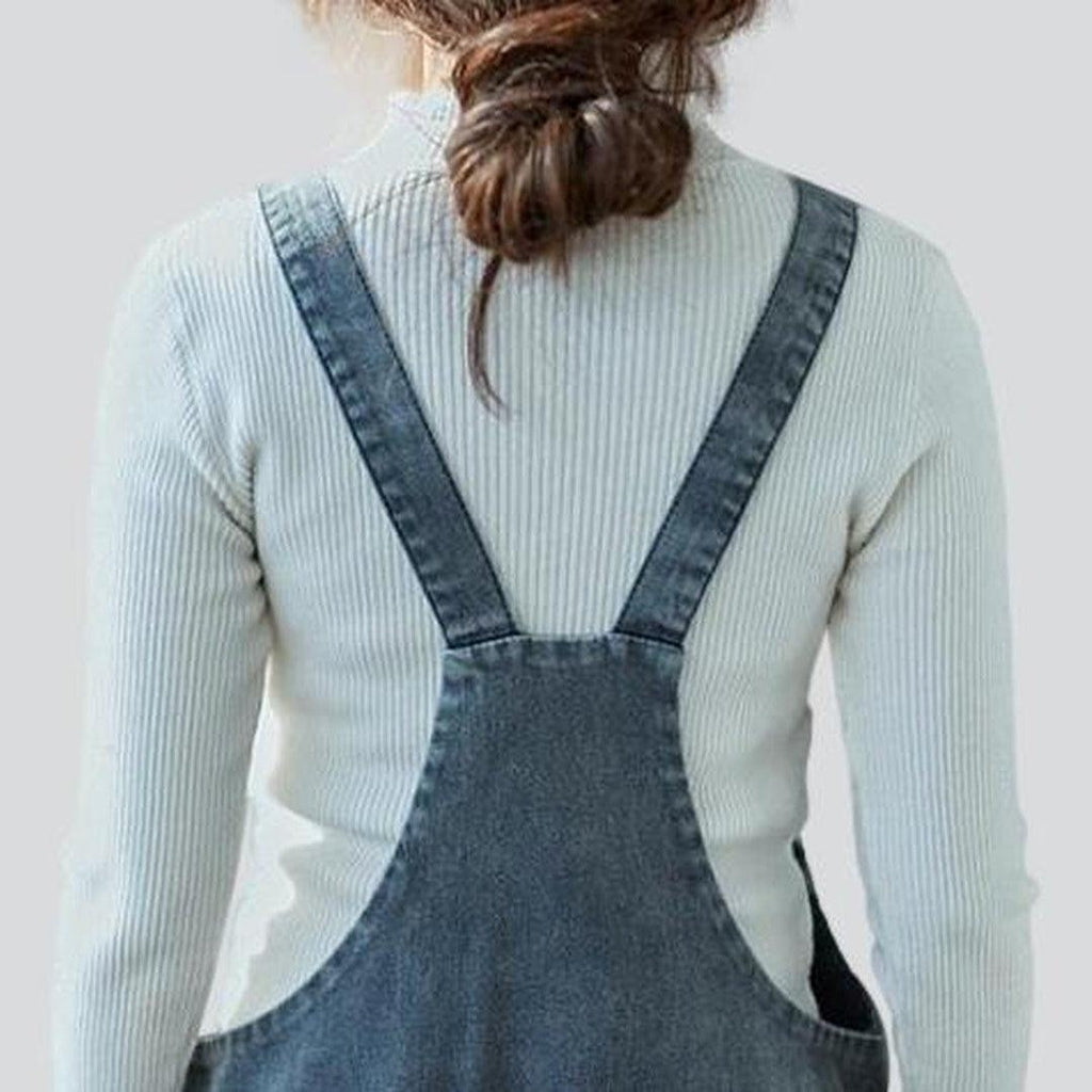 Women's denim jumpsuit with lines